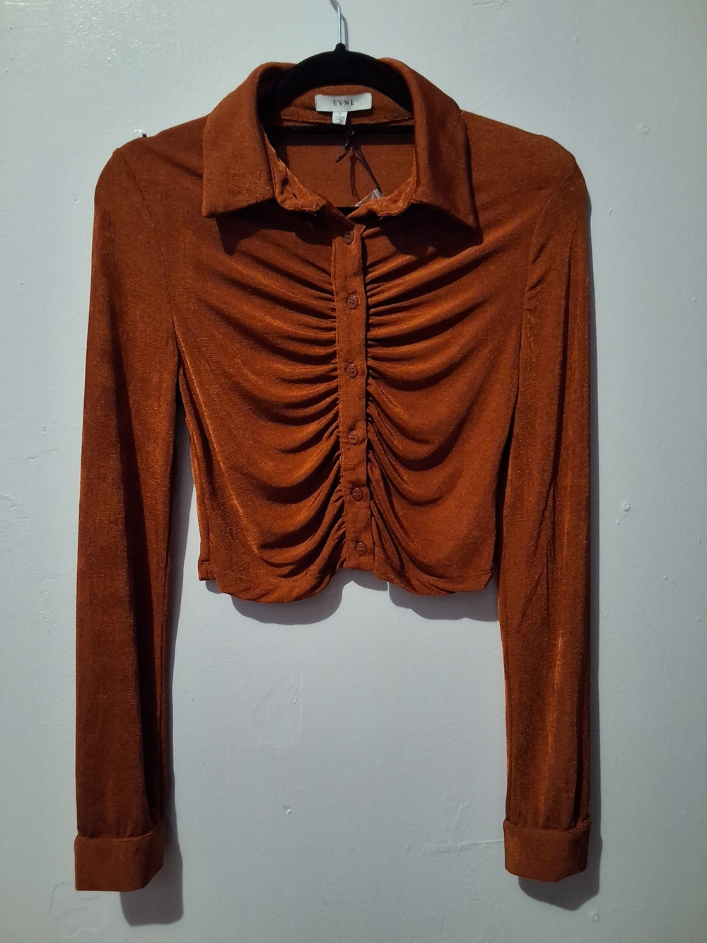 Ruched Button-Front Crop Shirt in Rust Brown